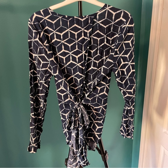 Sz 12 Cotton batik blouse - Picture 5 of 8